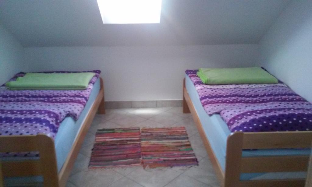 Apartment Laura Gračac Extérieur photo